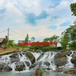 Sumber Maron, Air Terjun Eksotis dengan Kolam Renang Alami di Malang